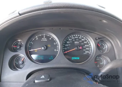 2010 Chevrolet Suburban 1500 Ltz z USA, uszkodzony, nr VIN 1GNUCKE03AR197361